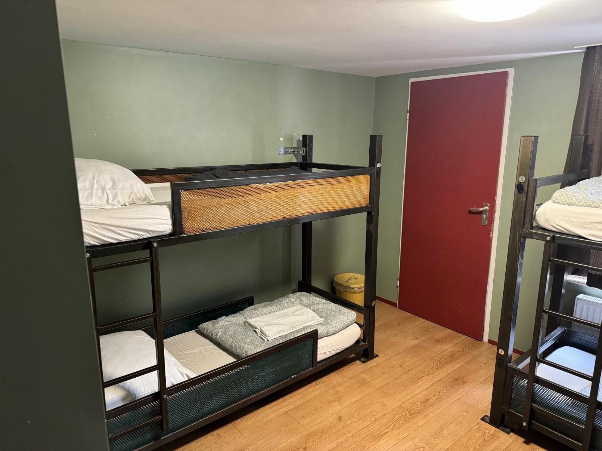 Bed 6-Bed Mixed Dormitory Room